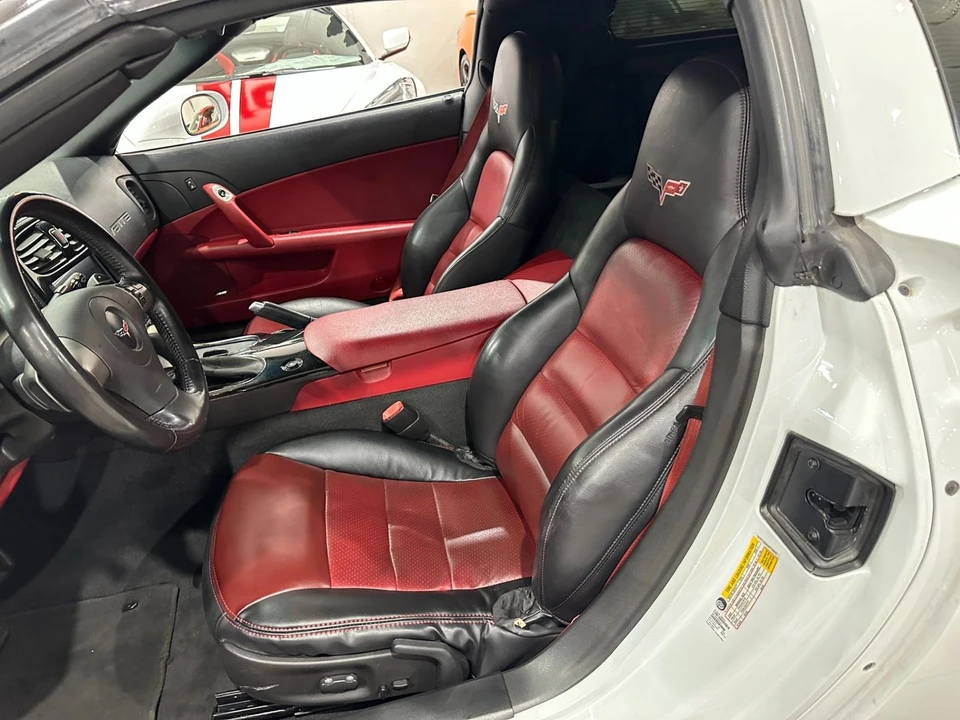 2008 Chevrolet Corvette C6 - Image 13 of 21