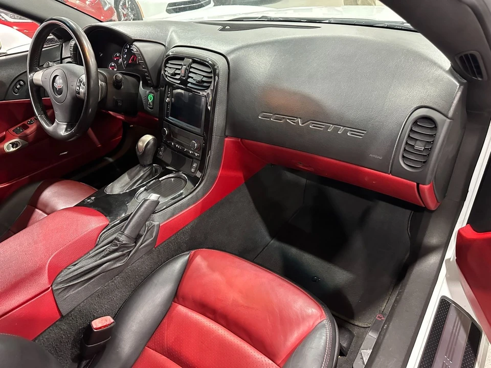 2008 Chevrolet Corvette C6 - Image 15 of 21