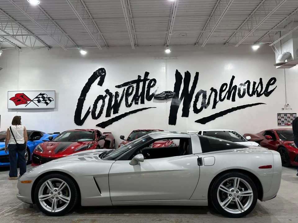 2008 Chevrolet Corvette C6 - Image 2 of 21