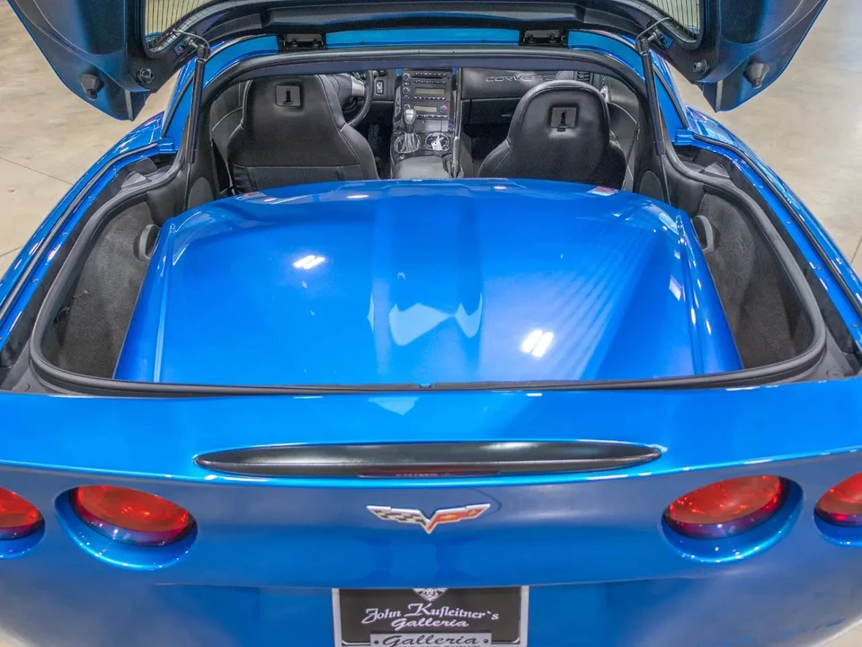 2008 Chevrolet Corvette C6 - Image 25 of 31