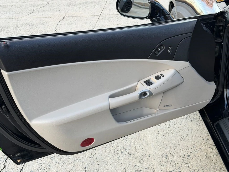 2008 Chevrolet Corvette C6 - Image 17 of 21