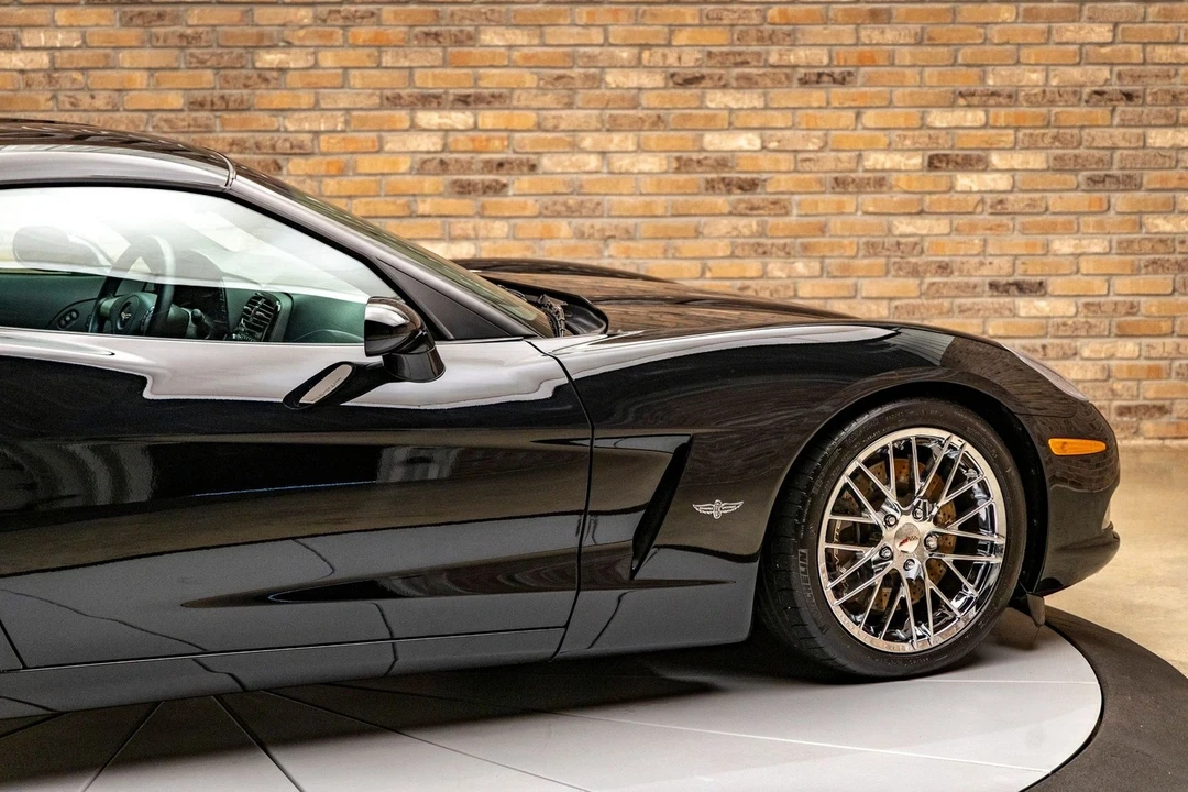 2008 Chevrolet Corvette C6 - Image 10 of 21