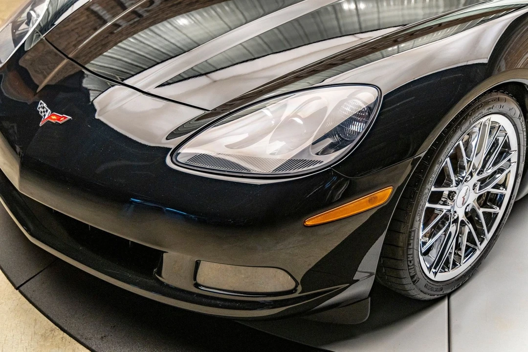 2008 Chevrolet Corvette C6 - Image 17 of 21