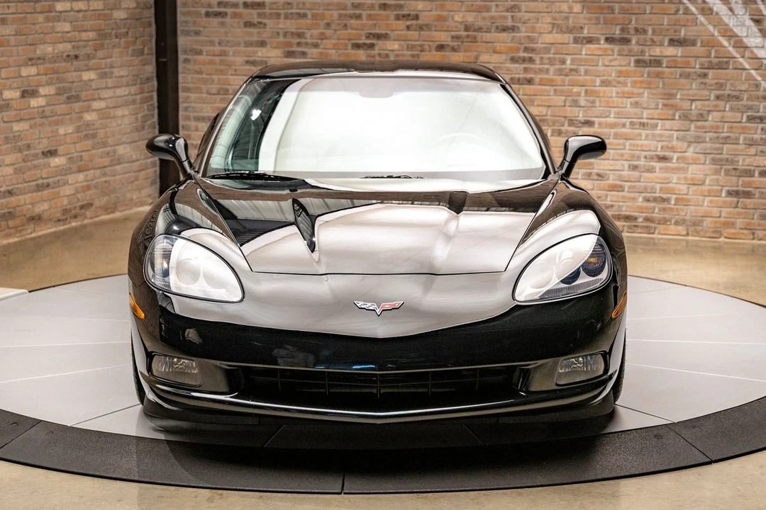 2008 Chevrolet Corvette C6 - Image 2 of 21