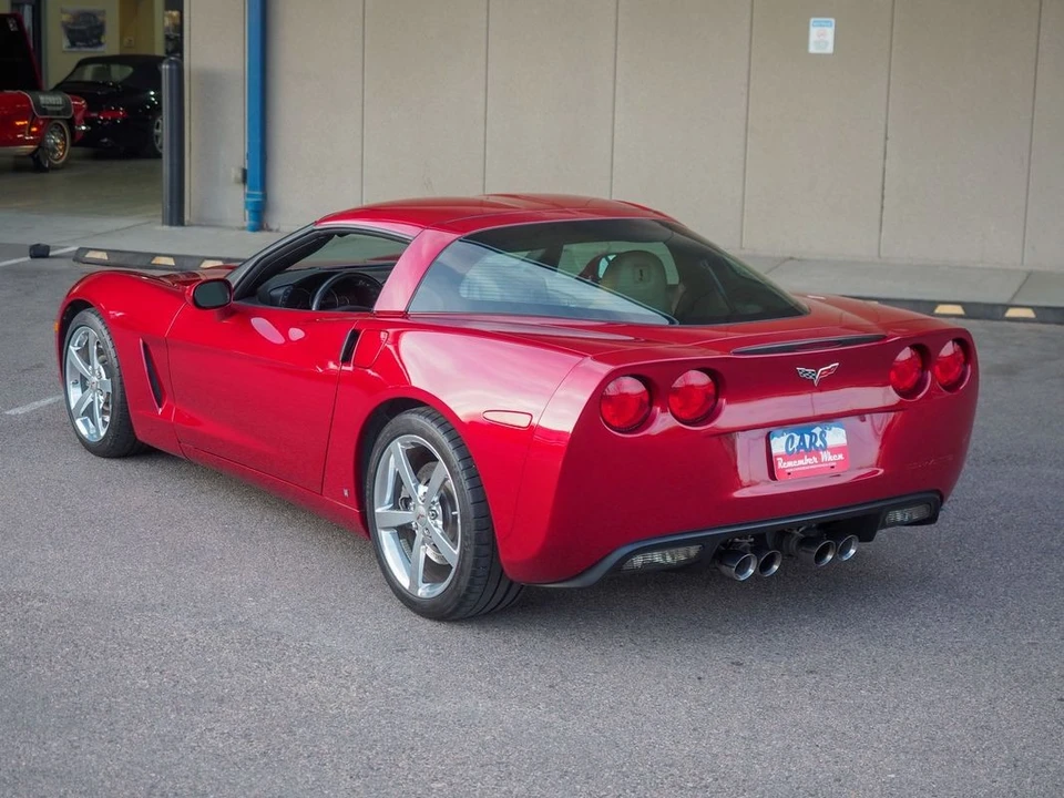 2008 Chevrolet Corvette C6 - Image 2 of 12