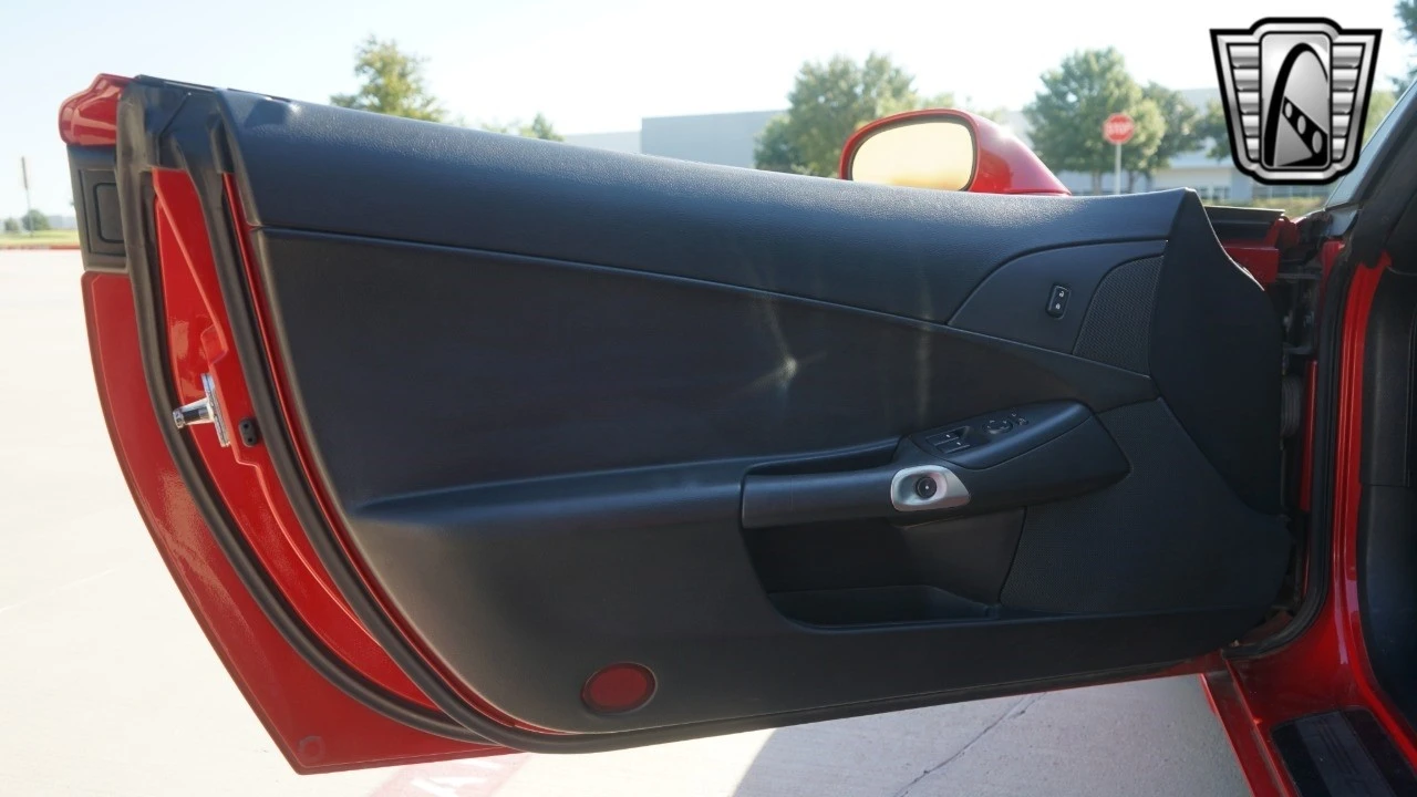 2008 Chevrolet Corvette C6 - Image 16 of 21