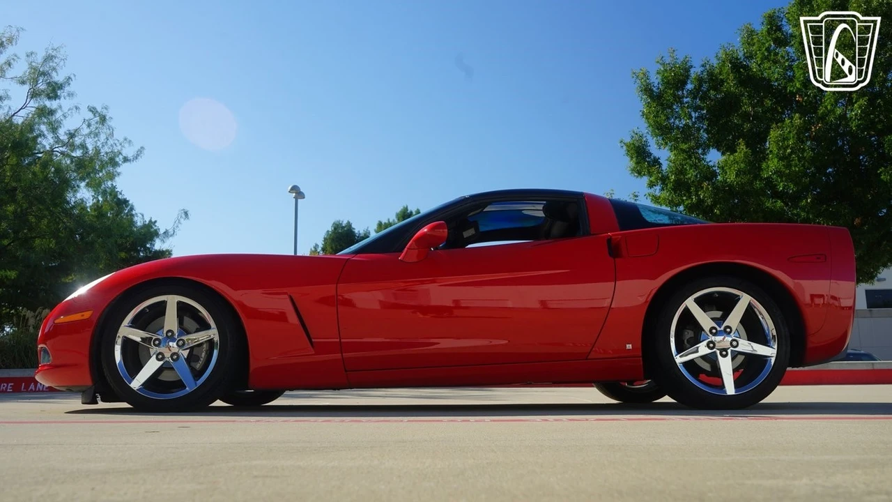 2008 Chevrolet Corvette C6 - Image 9 of 12