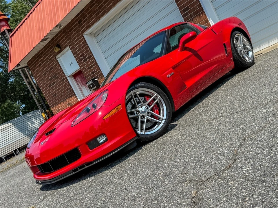 2008 Chevrolet Corvette C6 Z06 - Image 2 of 31