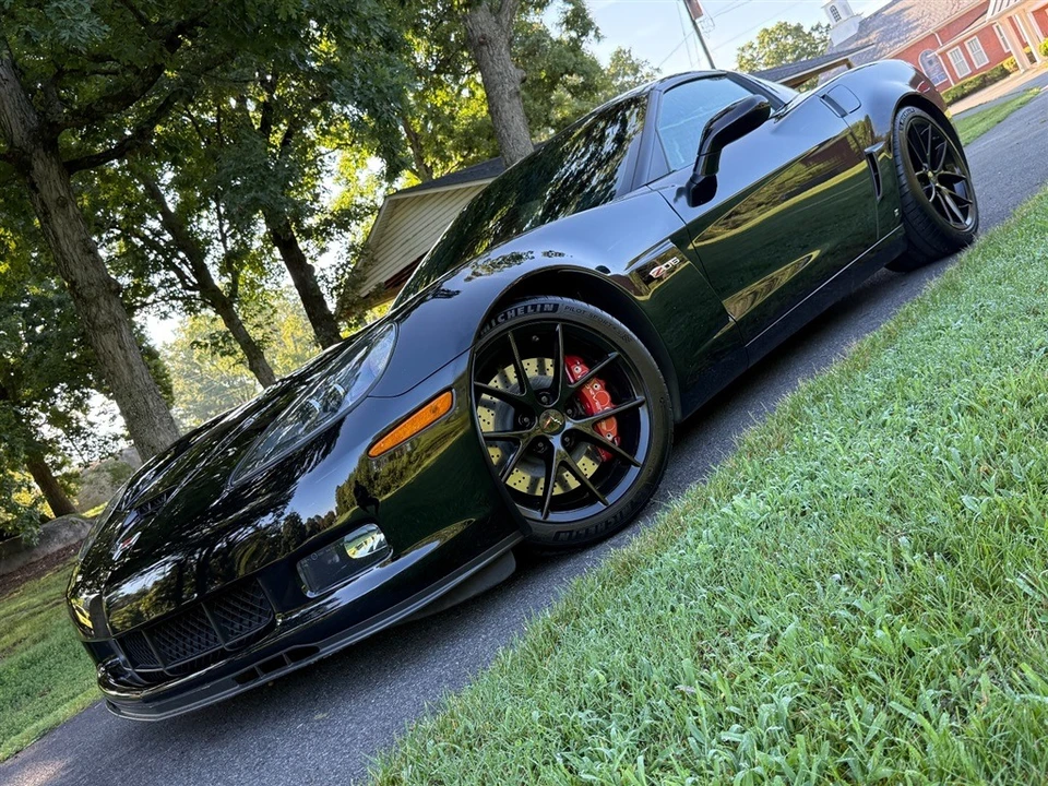 2008 Chevrolet Corvette C6 Z06 - Image 2 of 31