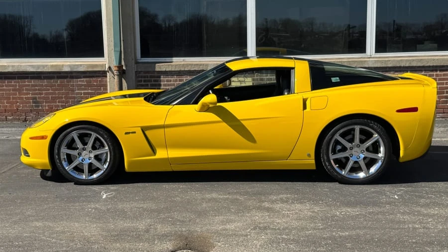 2008 Chevrolet Corvette C6 - Image 2 of 11