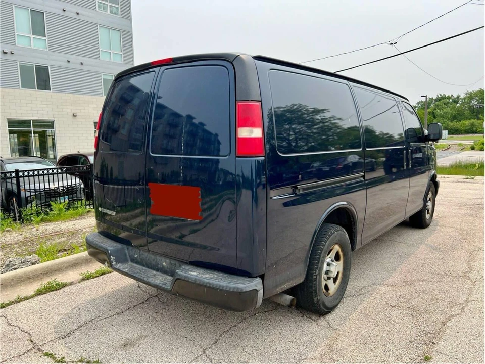 2008 Chevrolet Express - Image 7 of 12