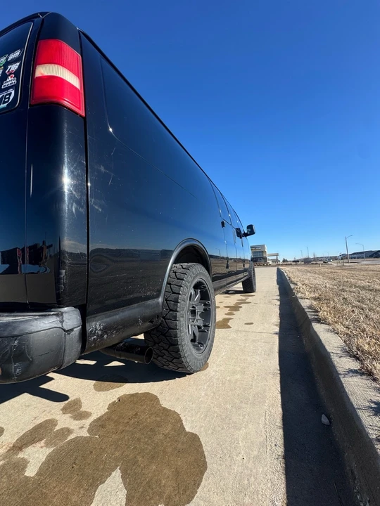 2008 Chevrolet Express - Image 6 of 18