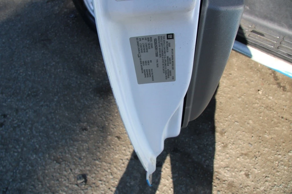 2008 Chevrolet Express - Image 10 of 21