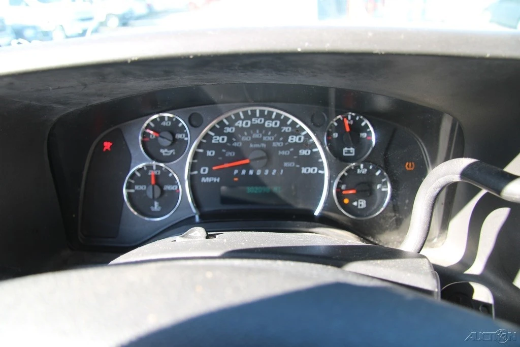 2008 Chevrolet Express - Image 14 of 21
