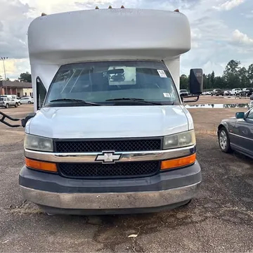 2008 Chevrolet Express Commercial Cutaway LT
