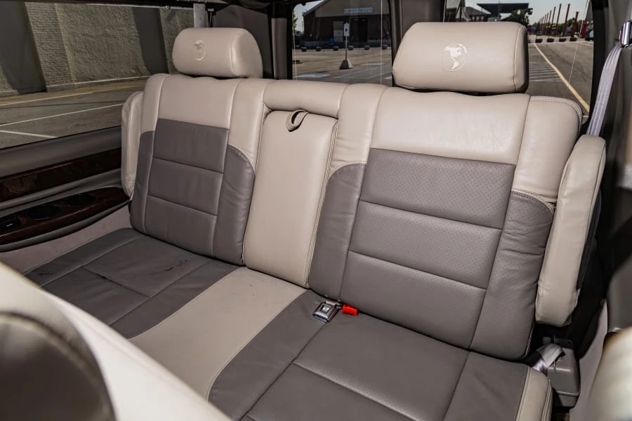 2008 Chevrolet Express - Image 12 of 25