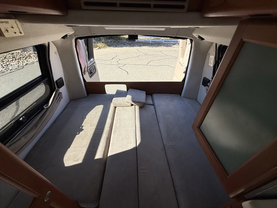 2008 Chevrolet Express - Image 11 of 17