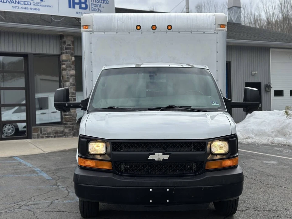 2008 Chevrolet Express - Image 3 of 20