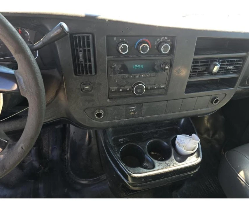 2008 Chevrolet Express - Image 8 of 10