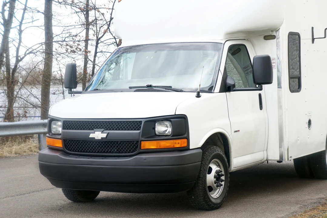 2008 Chevrolet Express - Image 20 of 21
