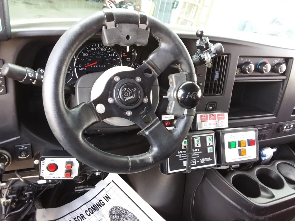 2008 Chevrolet Express - Image 21 of 21
