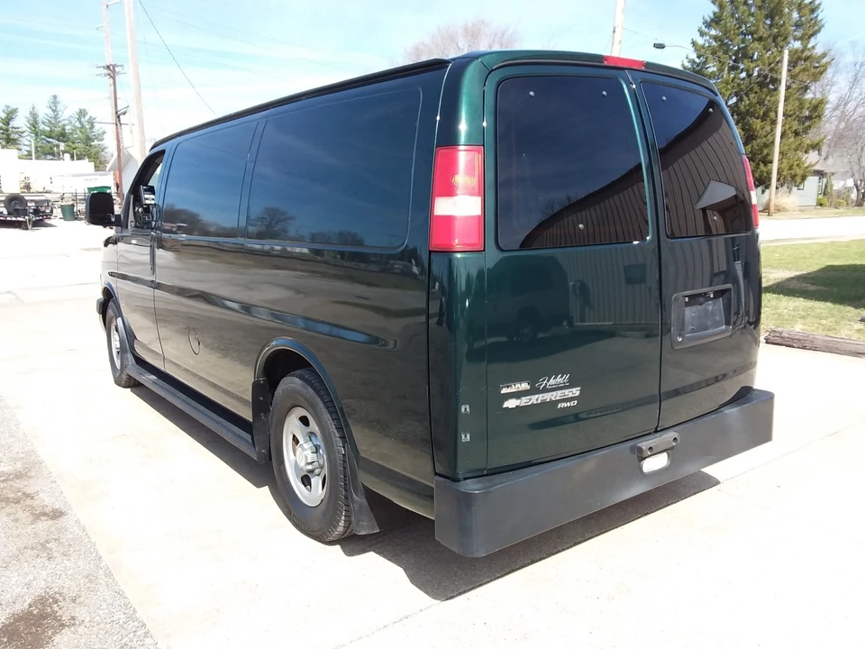 2008 Chevrolet Express - Image 6 of 21