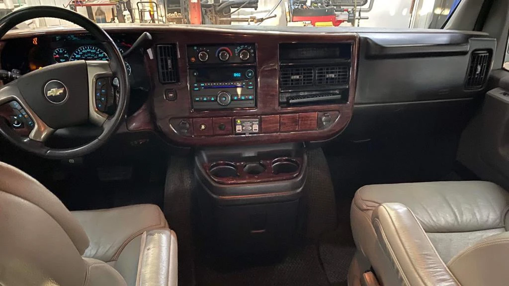 2008 Chevrolet Express - Image 3 of 14