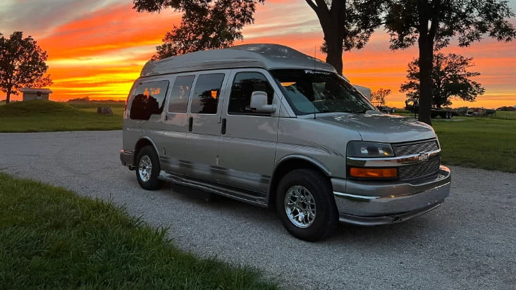 2008 Chevrolet Express - Image 13 of 14