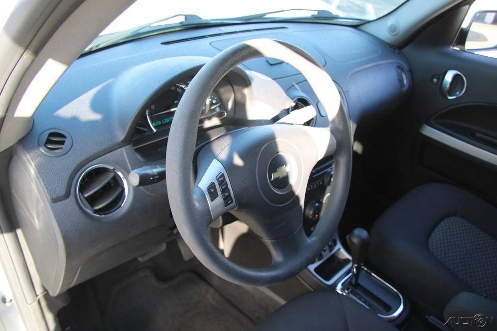 2008 Chevrolet HHR - Image 13 of 21