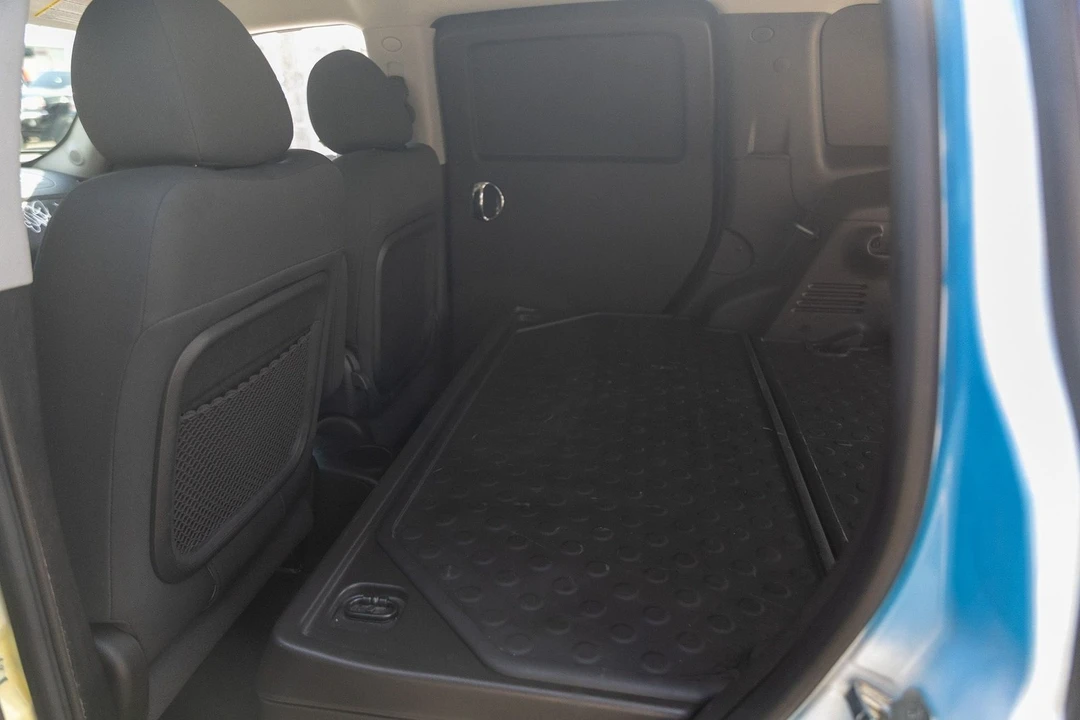 2008 Chevrolet HHR - Image 28 of 31