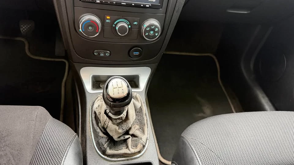 2008 Chevrolet HHR - Image 8 of 12