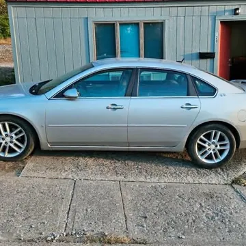 2008 Chevrolet Impala LTZ Sedan 4D