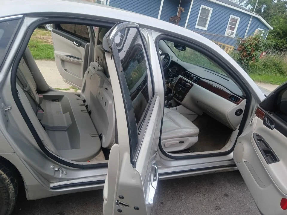 2008 Chevrolet Impala 9th Gen - Image 2 of 3