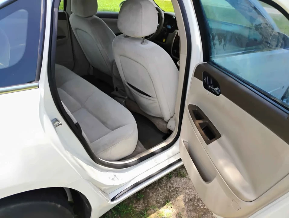 2008 Chevrolet Impala 9th Gen - Image 9 of 12