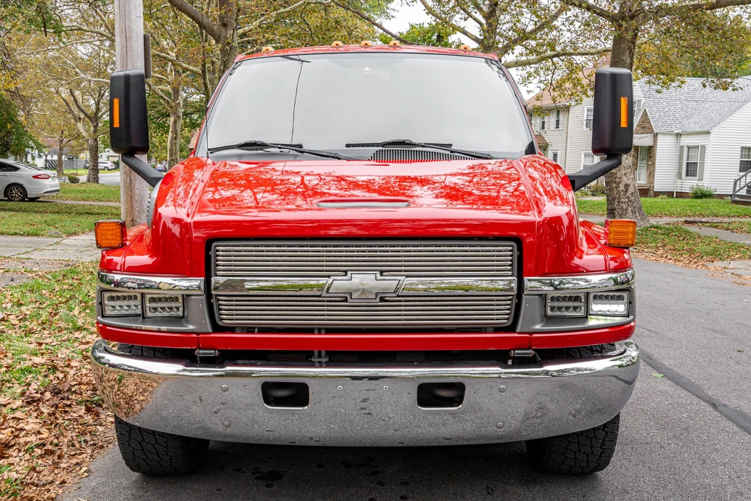 2008 Chevrolet Kodiak - Image 2 of 31