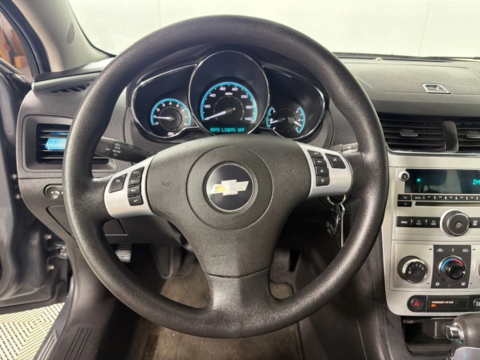 2008 Chevrolet Malibu - Image 14 of 21