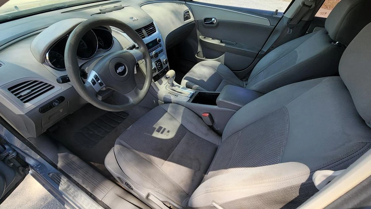2008 Chevrolet Malibu - Image 9 of 21