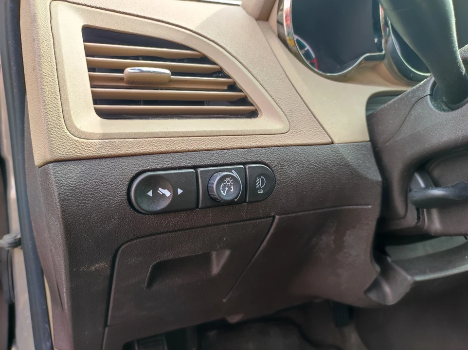 2008 Chevrolet Malibu - Image 14 of 21