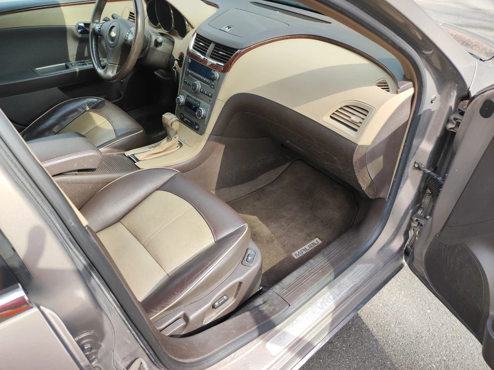 2008 Chevrolet Malibu - Image 10 of 21