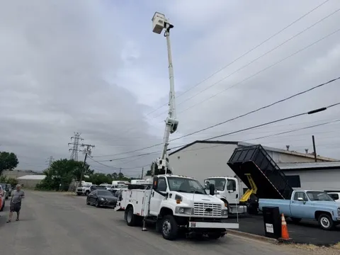 2008 Chevrolet C4500 Duralift Bucket Truck