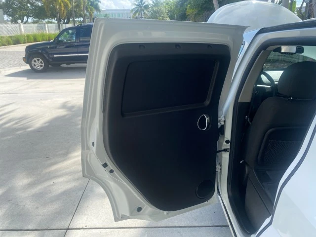 2008 Chevrolet HHR - Image 14 of 21