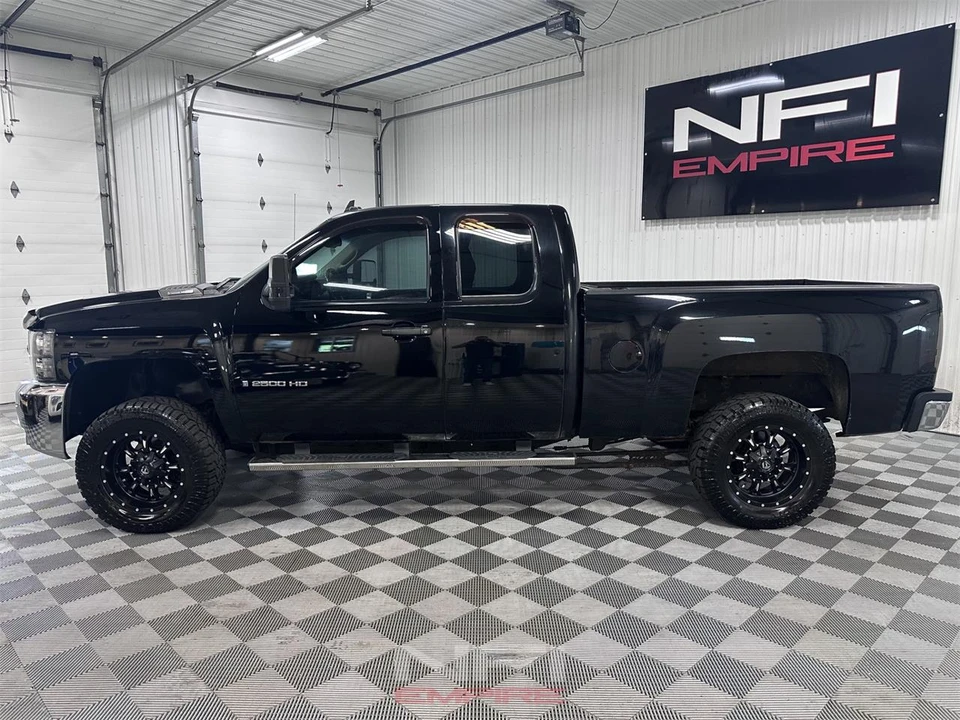 2008 Chevrolet Silverado 2nd Gen - Image 2 of 31
