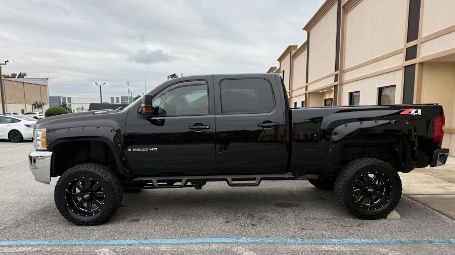 2008 Chevrolet Silverado Heavy Duty 2nd Gen - Image 2 of 24