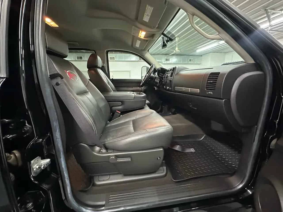 2008 Chevrolet Silverado Heavy Duty 2nd Gen - Image 25 of 31