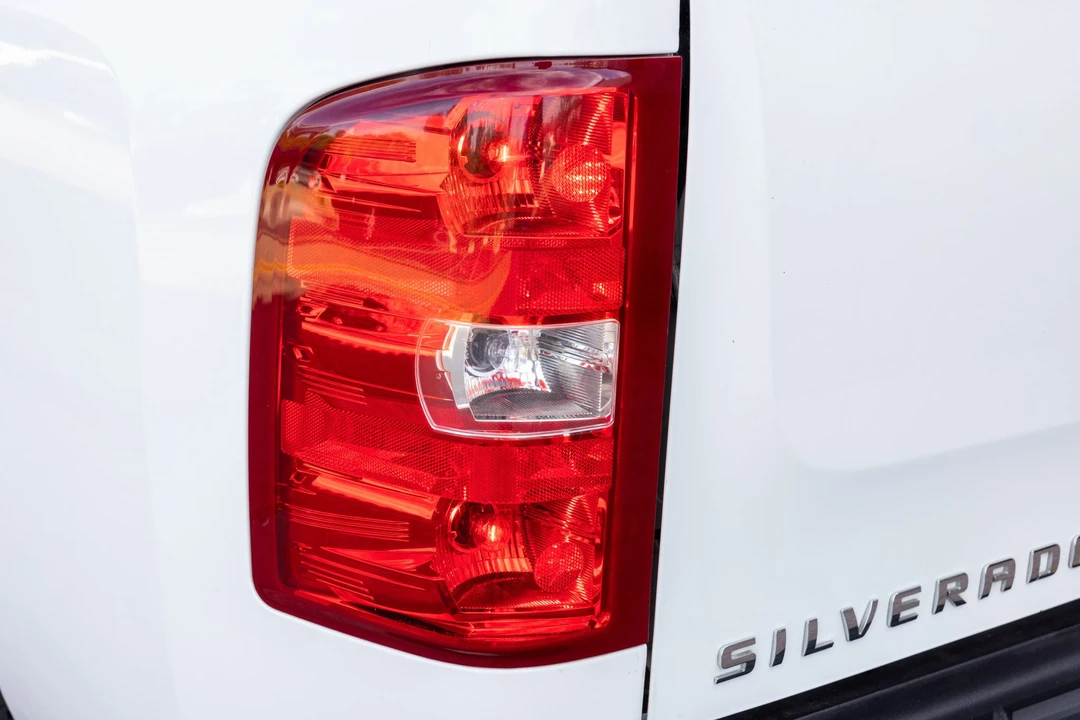 2008 Chevrolet Silverado Heavy Duty 2nd Gen - Image 13 of 31