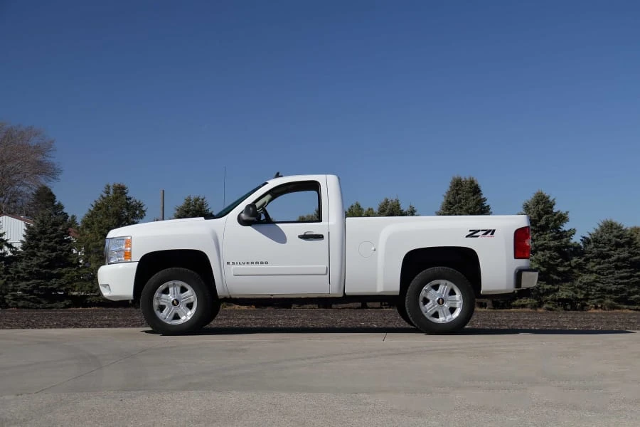 2008 Chevrolet Silverado 2nd Gen - Image 2 of 27