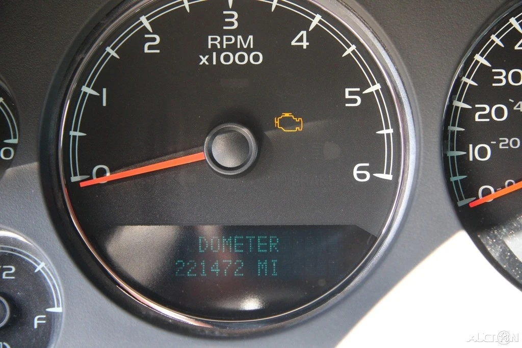 2008 Chevrolet Suburban 10th Gen - Image 17 of 21