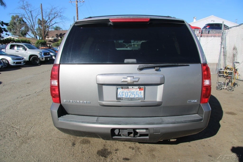2008 Chevrolet Suburban 10th Gen - Image 6 of 21