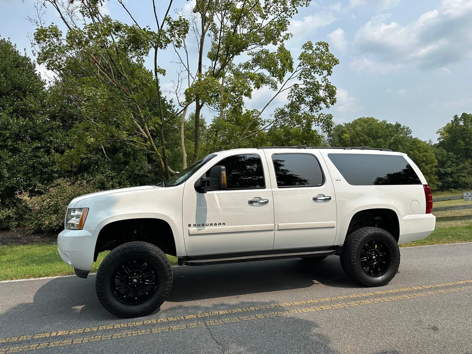 2008 Chevrolet Suburban 10th Gen - Image 30 of 31