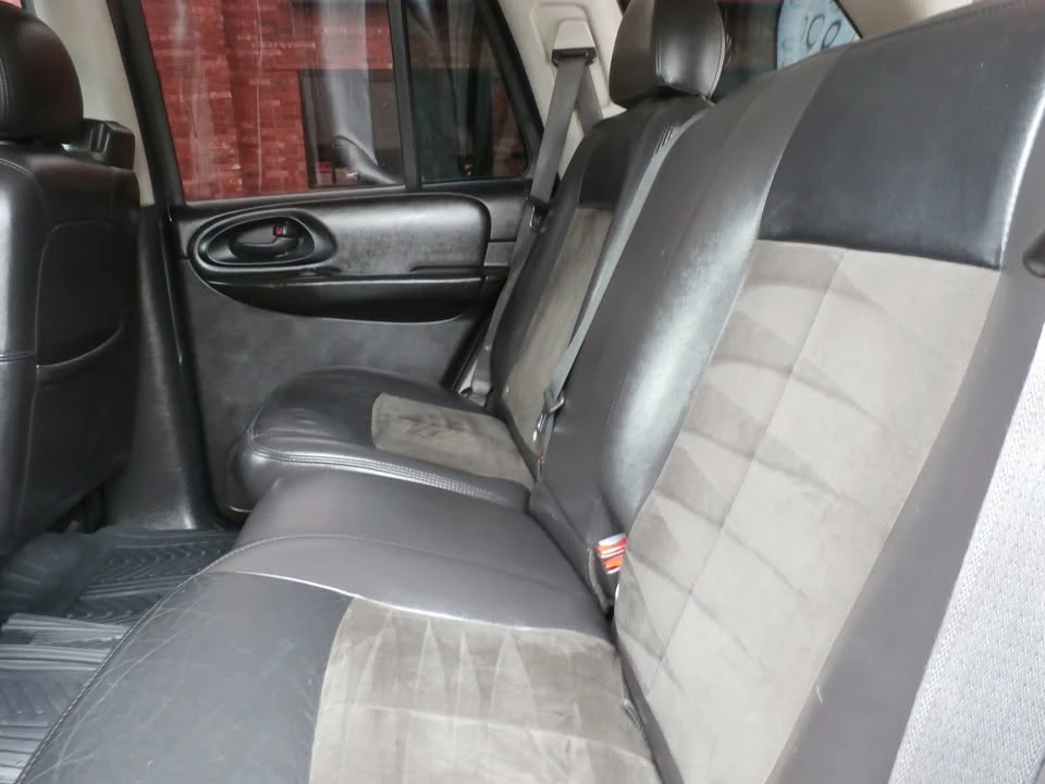 2008 Chevrolet Trailblazer - Image 6 of 10